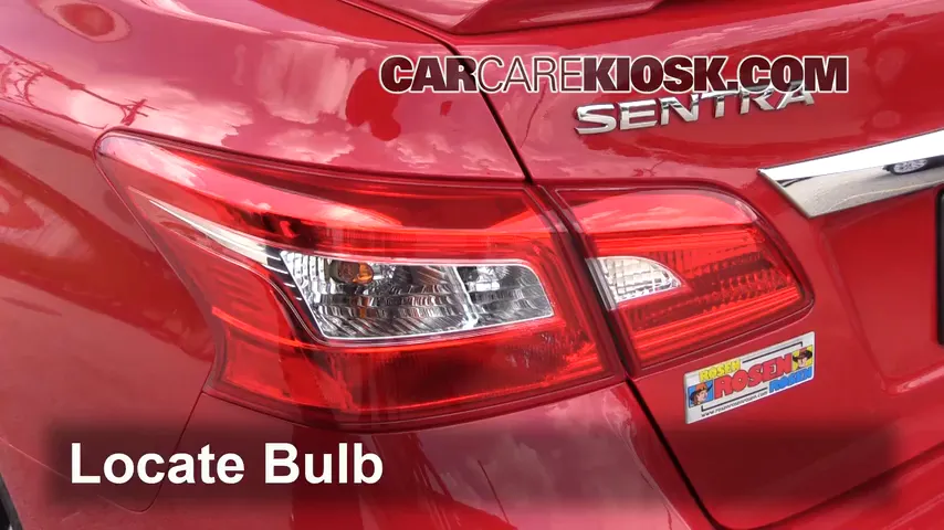 2016 Nissan Sentra FE+S 1.8L 4 Cyl. Éclairage Feux de position arrière (remplacer ampoule)